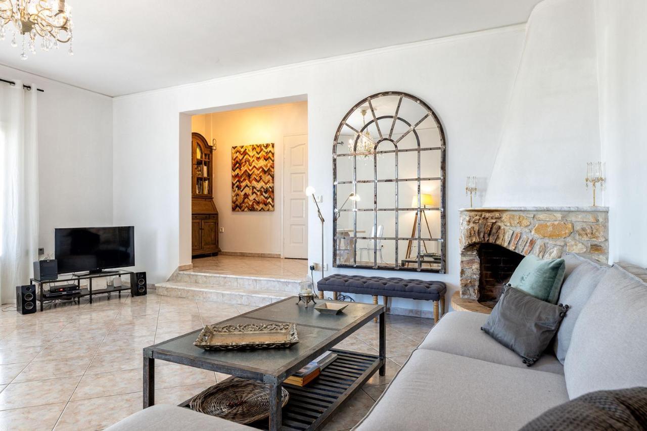 Daphne'S Lux Villa Paraspori  Экстерьер фото